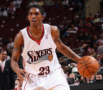 2年1亿美 2年1亿美