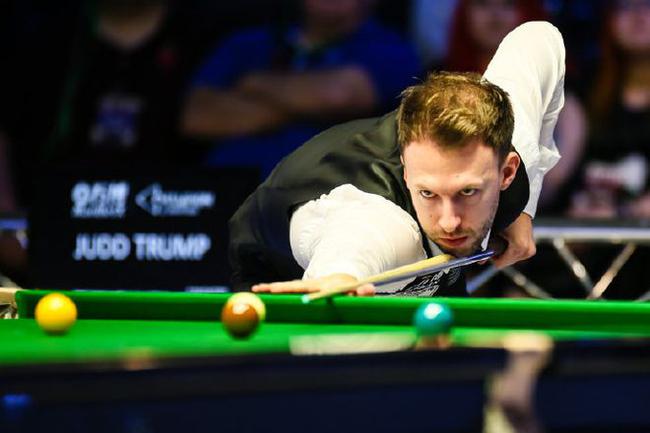 由新卡车负 由新卡车负